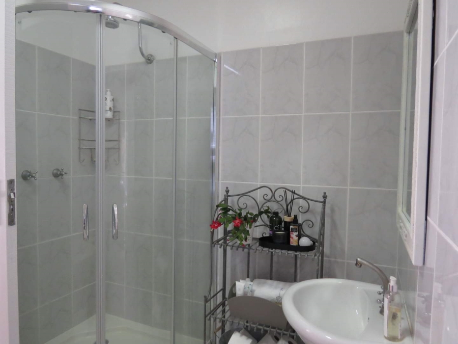 4 Bedroom Property for Sale in Kakamas Northern Cape